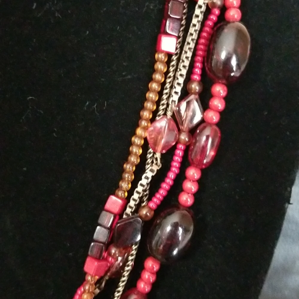 3 for 20. Vintage red and gold beaded necklace. - Picture 3 of 9